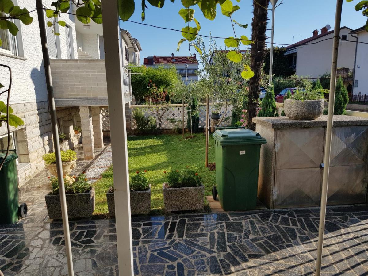 Zino Apartman Umag Kültér fotó